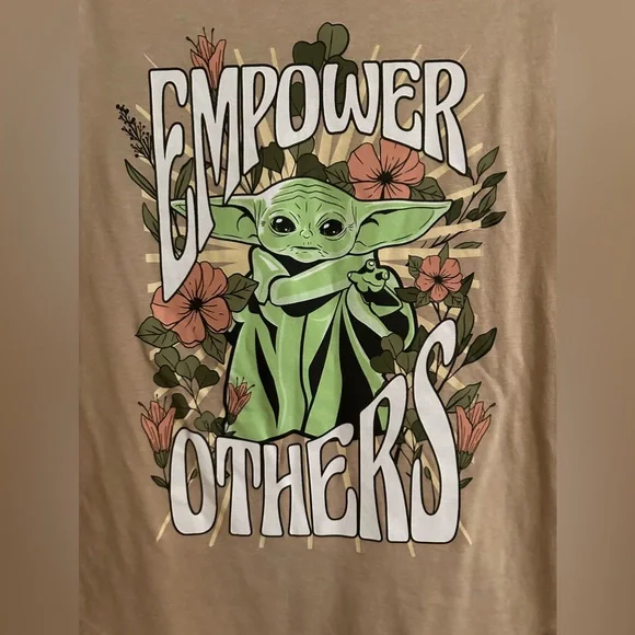 Star Wars Baby Yoda Women’s Juniors Graphic Tee T-shirt Top Short Sleeve - Picture 2 of 11